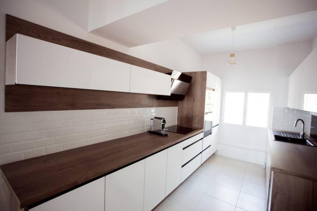 Magnifique Appartement Avec Vue Imprenable Ла Лонд-ле-Мор Екстериор снимка