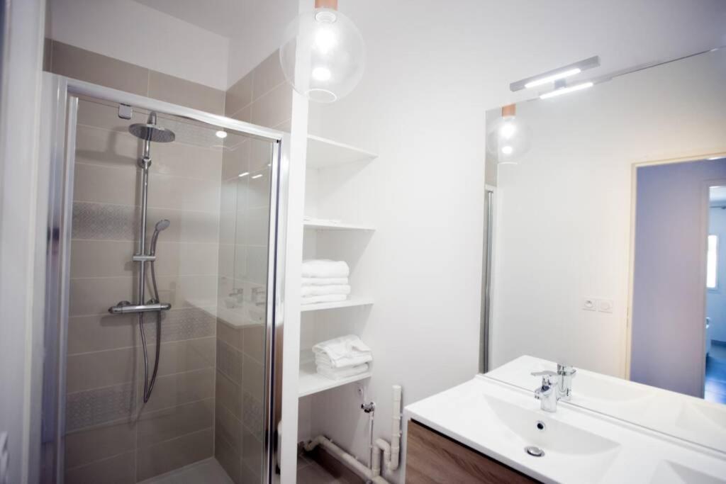 Magnifique Appartement Avec Vue Imprenable Ла Лонд-ле-Мор Екстериор снимка